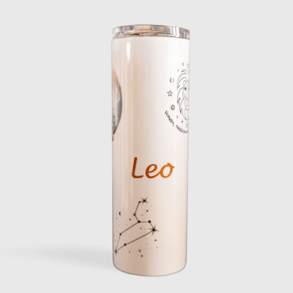 A white cup with the name leo written on it.